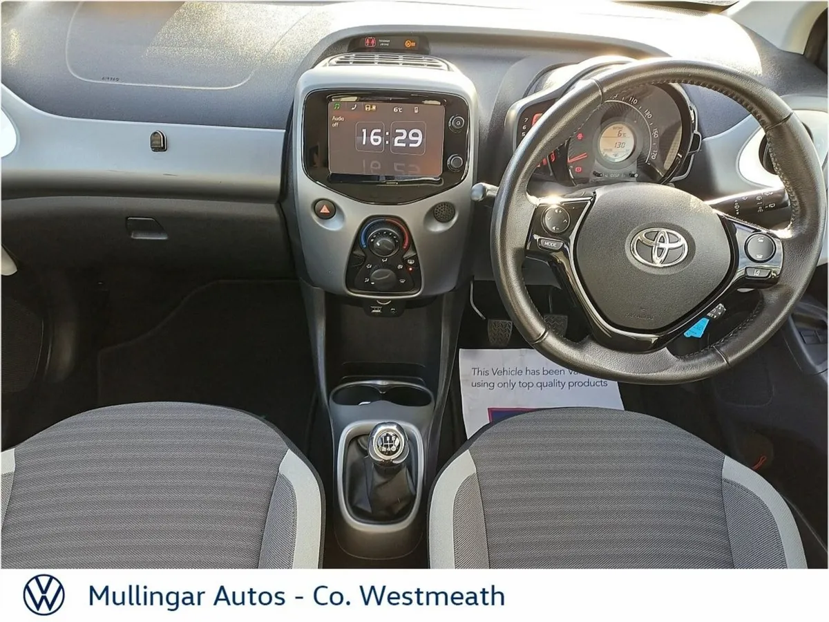Toyota Aygo 1.0 VVT-i x-play - Image 2