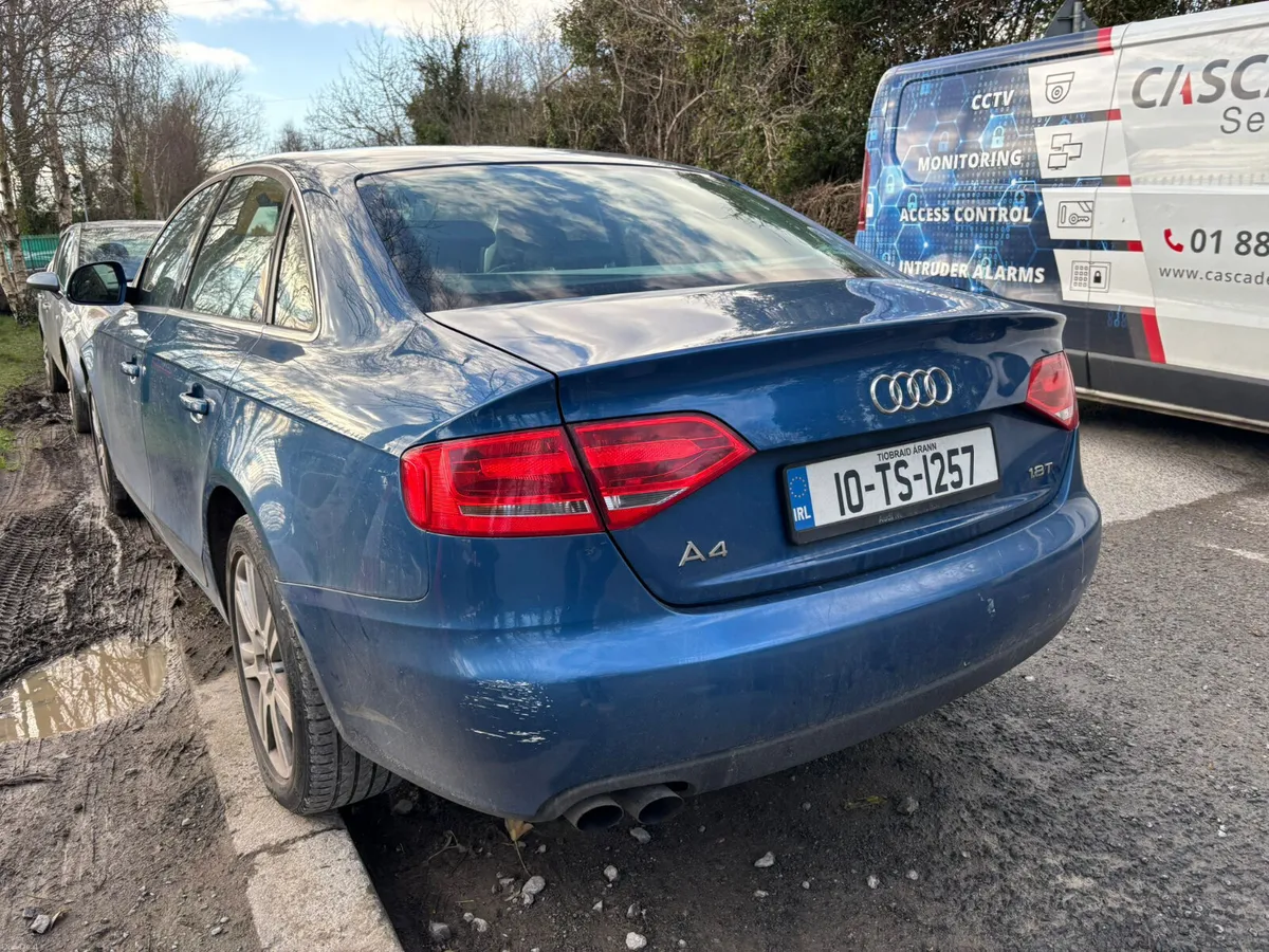 Audi A4 2010 petrol Low miles taxed €1650 - Image 2