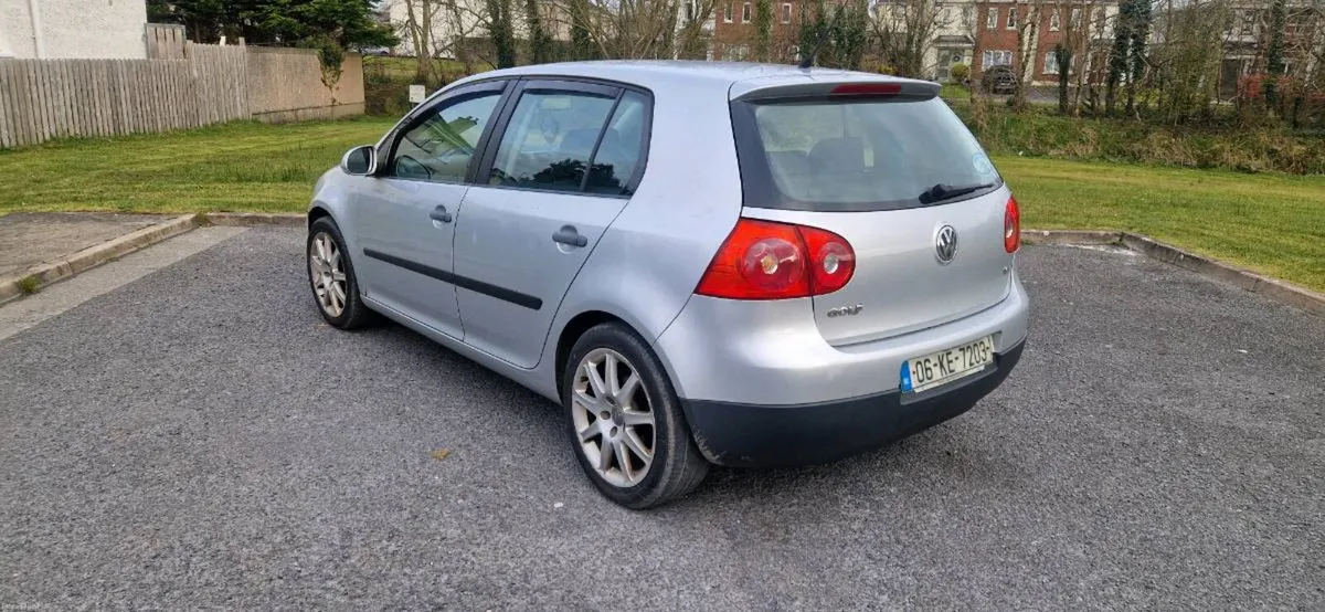 Vw golf mk5 1.6 automatic nct and tax 06 - Image 4