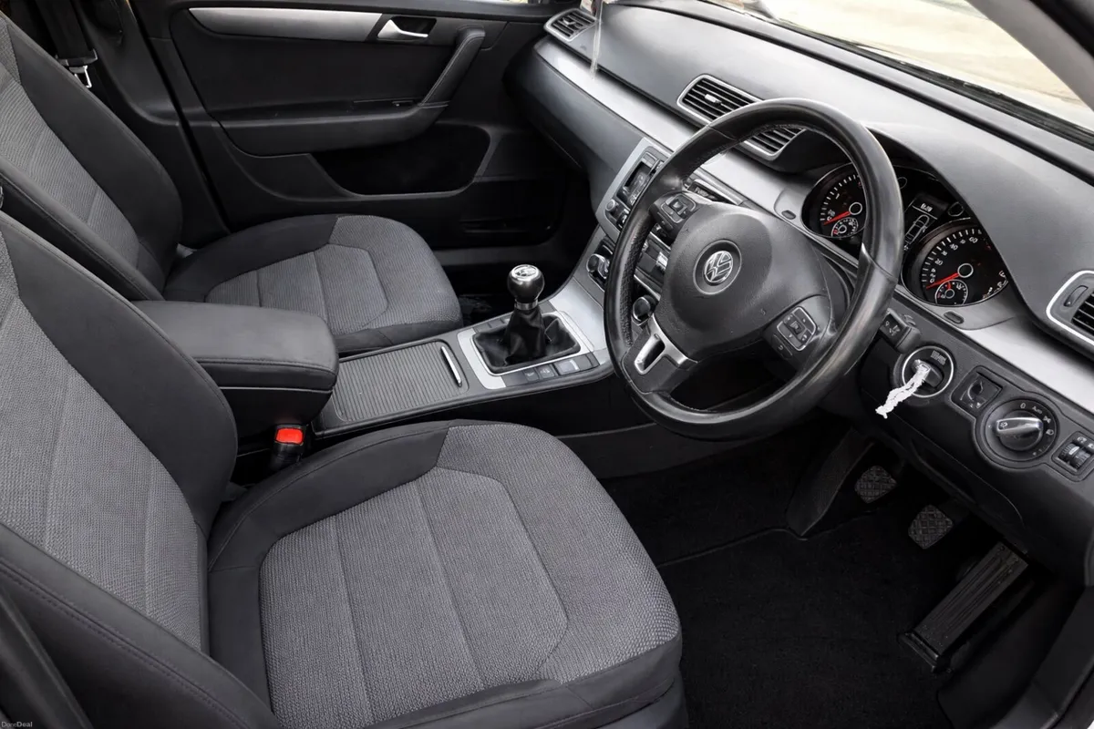 Volkswagen Passat 2500€ - Image 2