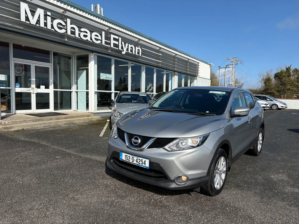 Nissan Qashqai 1.5 DCi SE Irish FSH 152 - Image 2