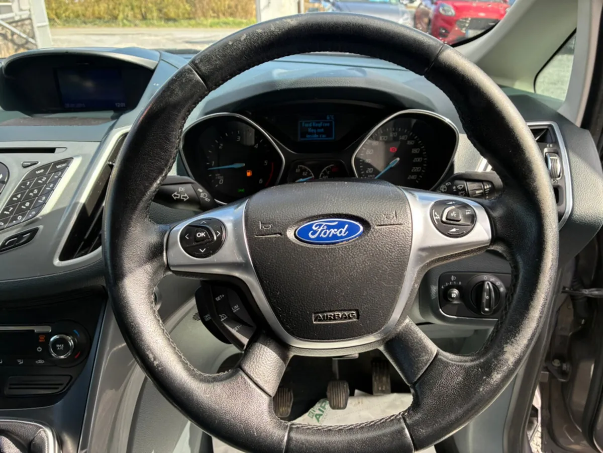 Ford C-Max GRAND C MAX TITANIUM EDITION 1.6 TDCI - Image 4