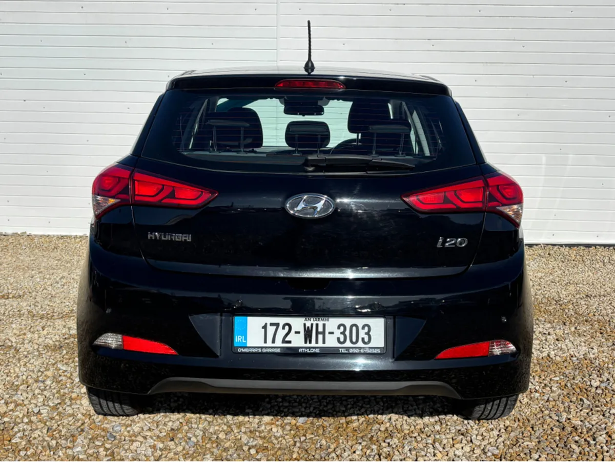 Hyundai i20 ACTIVE DELUXE AUTOMATIC - Image 4