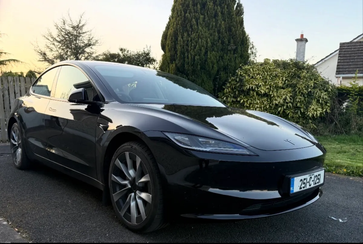 Tesla Mode 3 AWD Long Range - Image 1