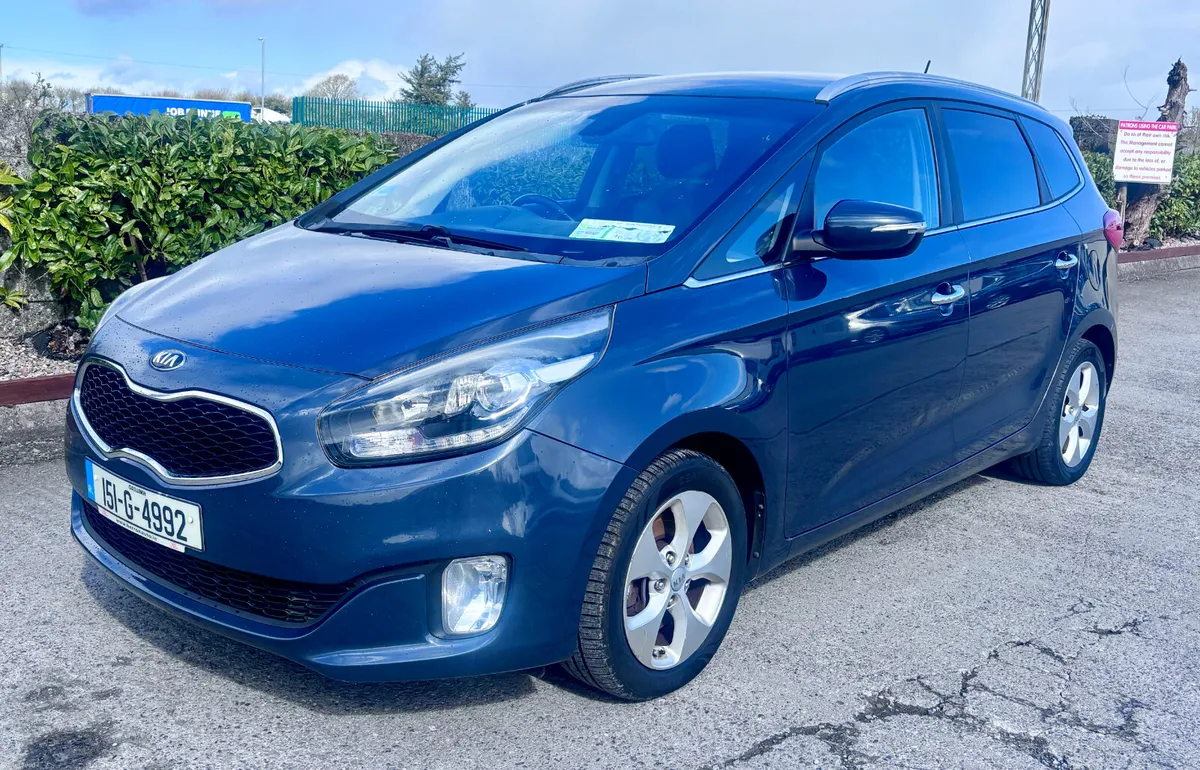2015 Kia Carens  7 SEATER - Image 1