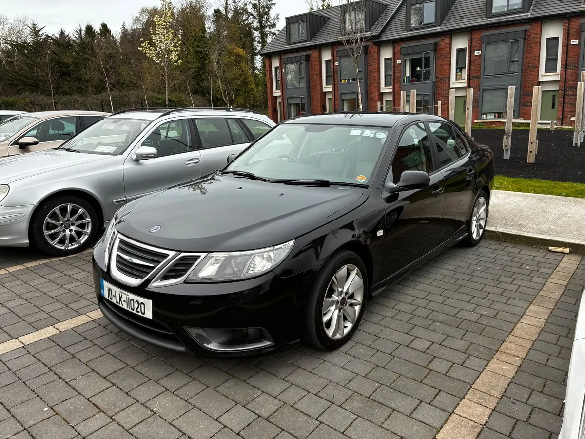 Saab 9-3 2010 - Image 2