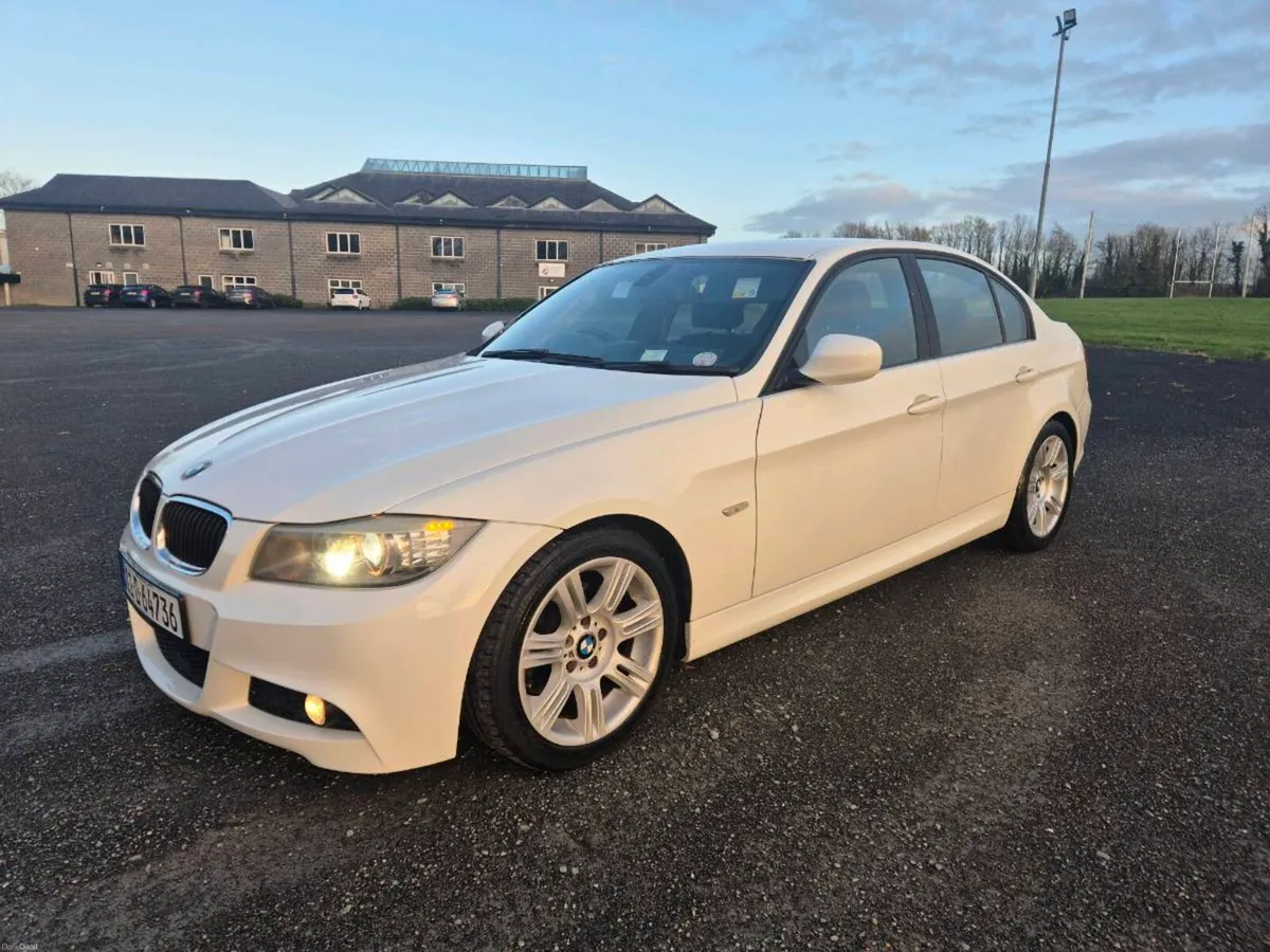 2011 BMW 320i MSPORT PETROL AUTOMATIC - Image 1