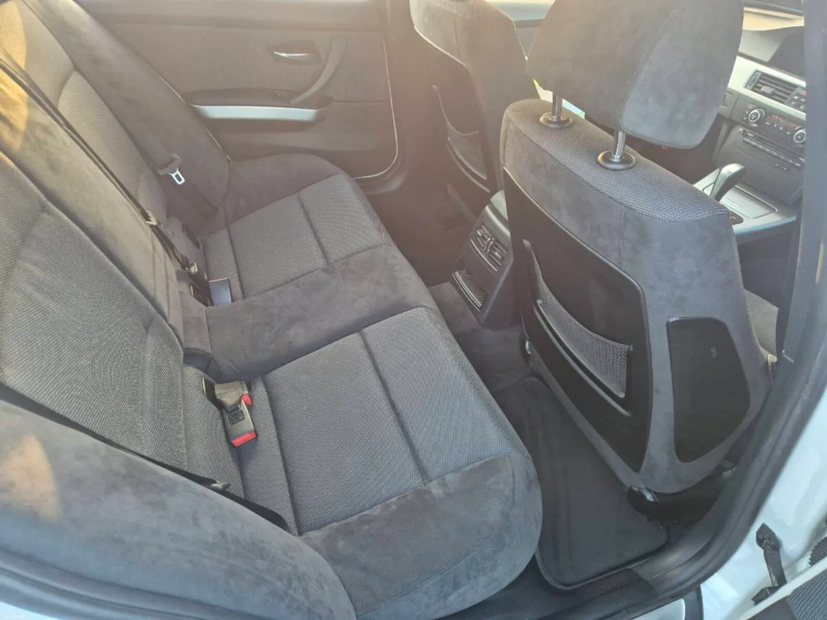 2011 BMW 320i MSPORT PETROL AUTOMATIC - Image 4