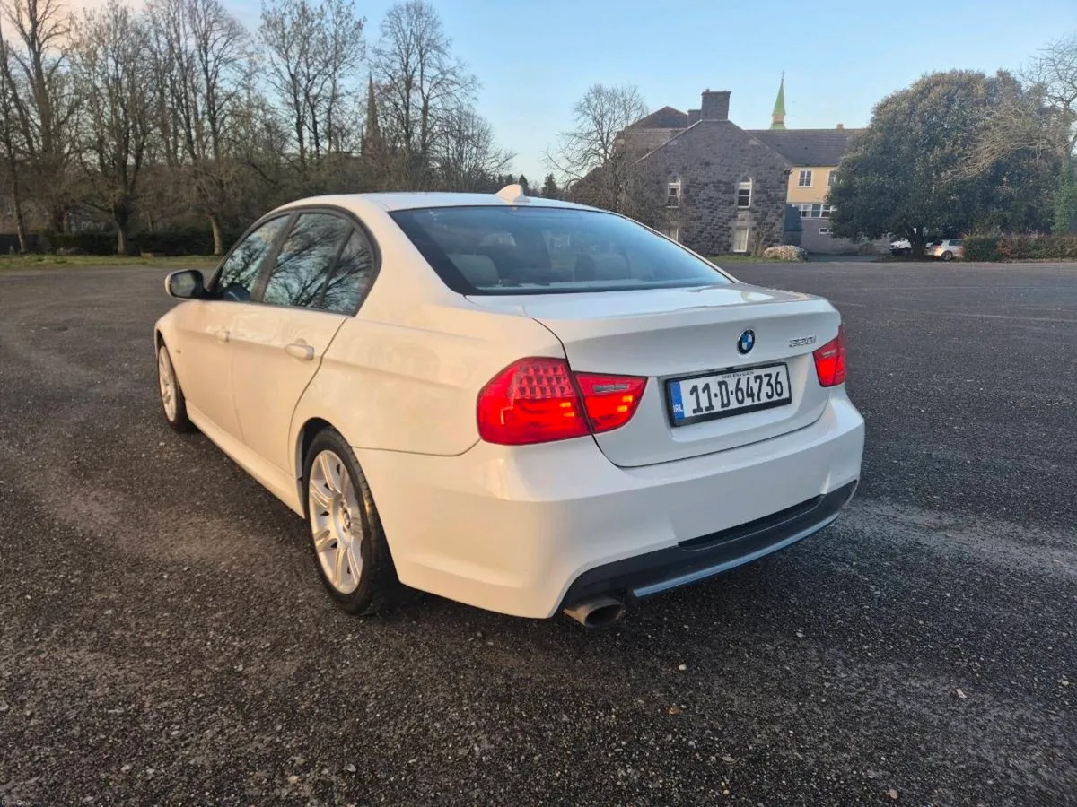 2011 BMW 320i MSPORT PETROL AUTOMATIC - Image 3