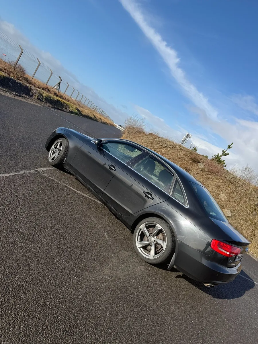 2012 Audi a4 - Image 3