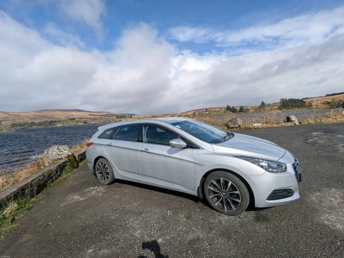 Hyundai I40 Tourer Executive 5DR, 2018, 230,00 km - Image 1