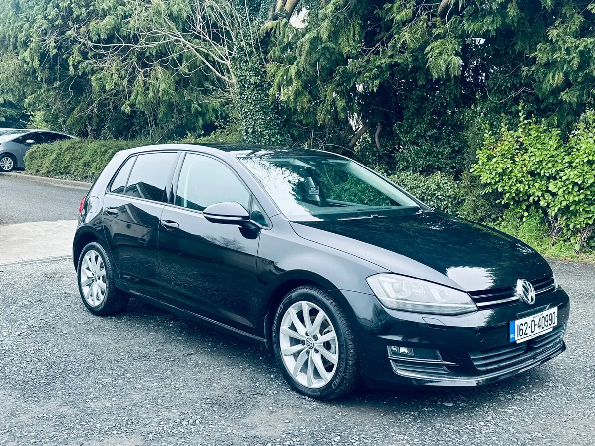 Volkswagen Golf 2016 70K KM& Car play - Image 2