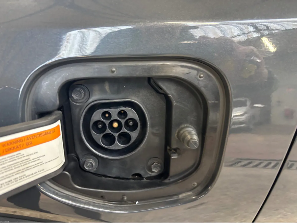 Kia XCeed PHEV 5DR AUTO - Image 2