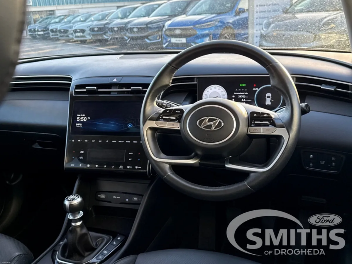 Hyundai Tucson EXECUTIVE PLUS 5DR - Image 2