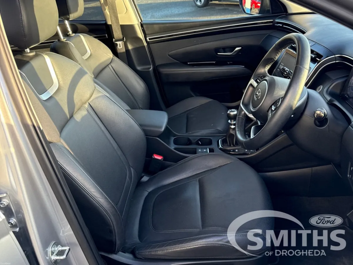Hyundai Tucson EXECUTIVE PLUS 5DR - Image 4