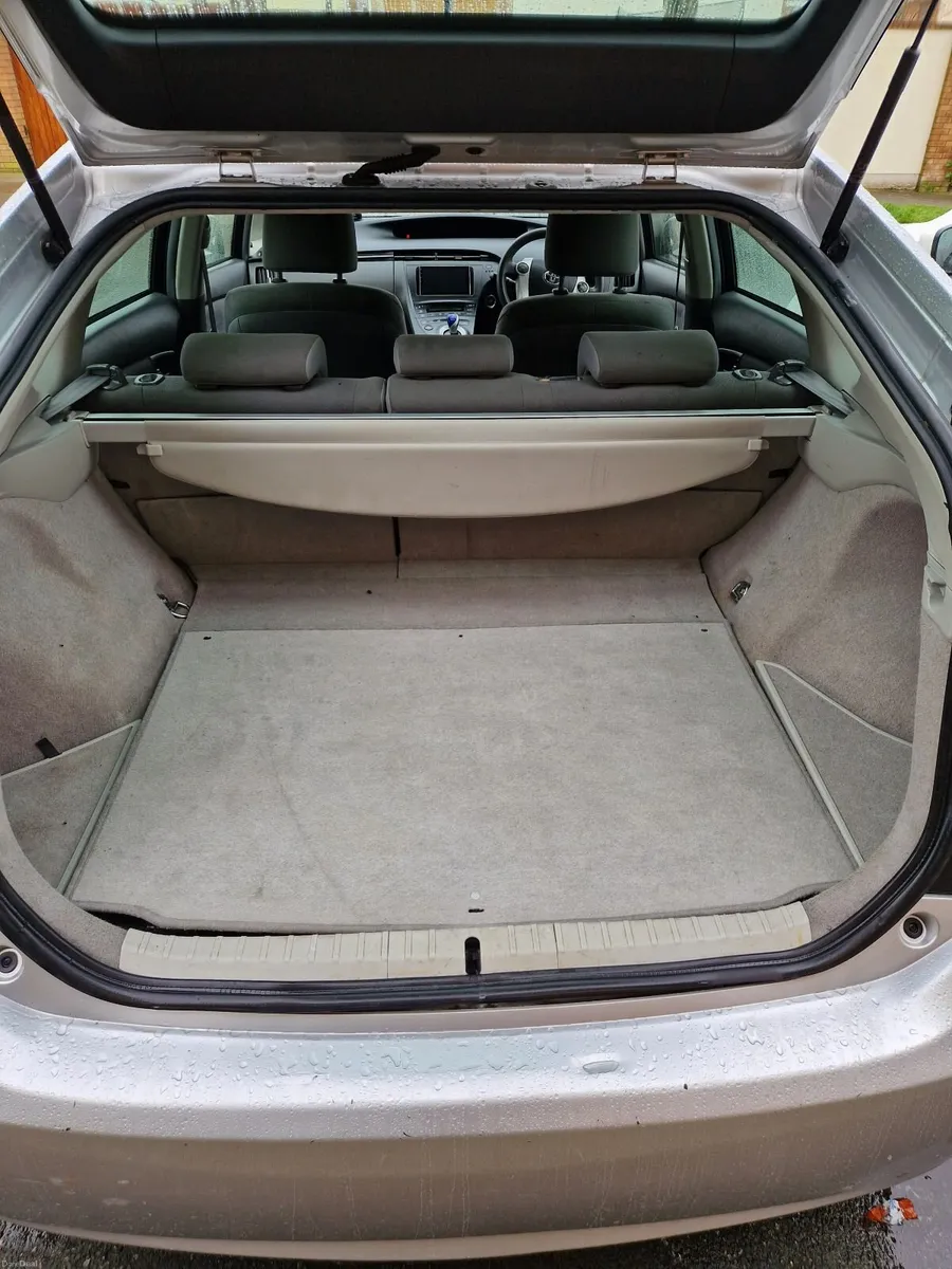 Toyota Prius 2012 - Image 4