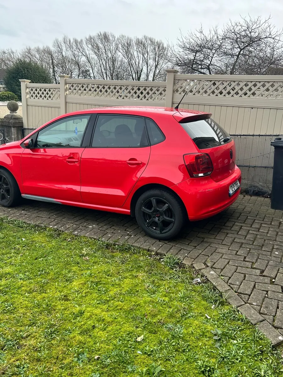 Volkswagen Polo 2012 - Image 2