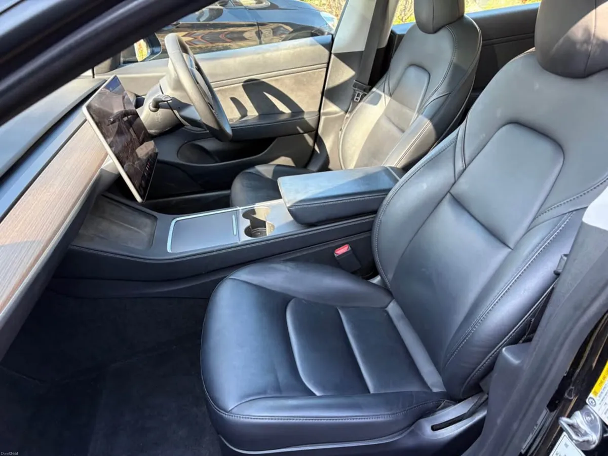 2022 Tesla Model 3 RWD Standard Plus - Image 4