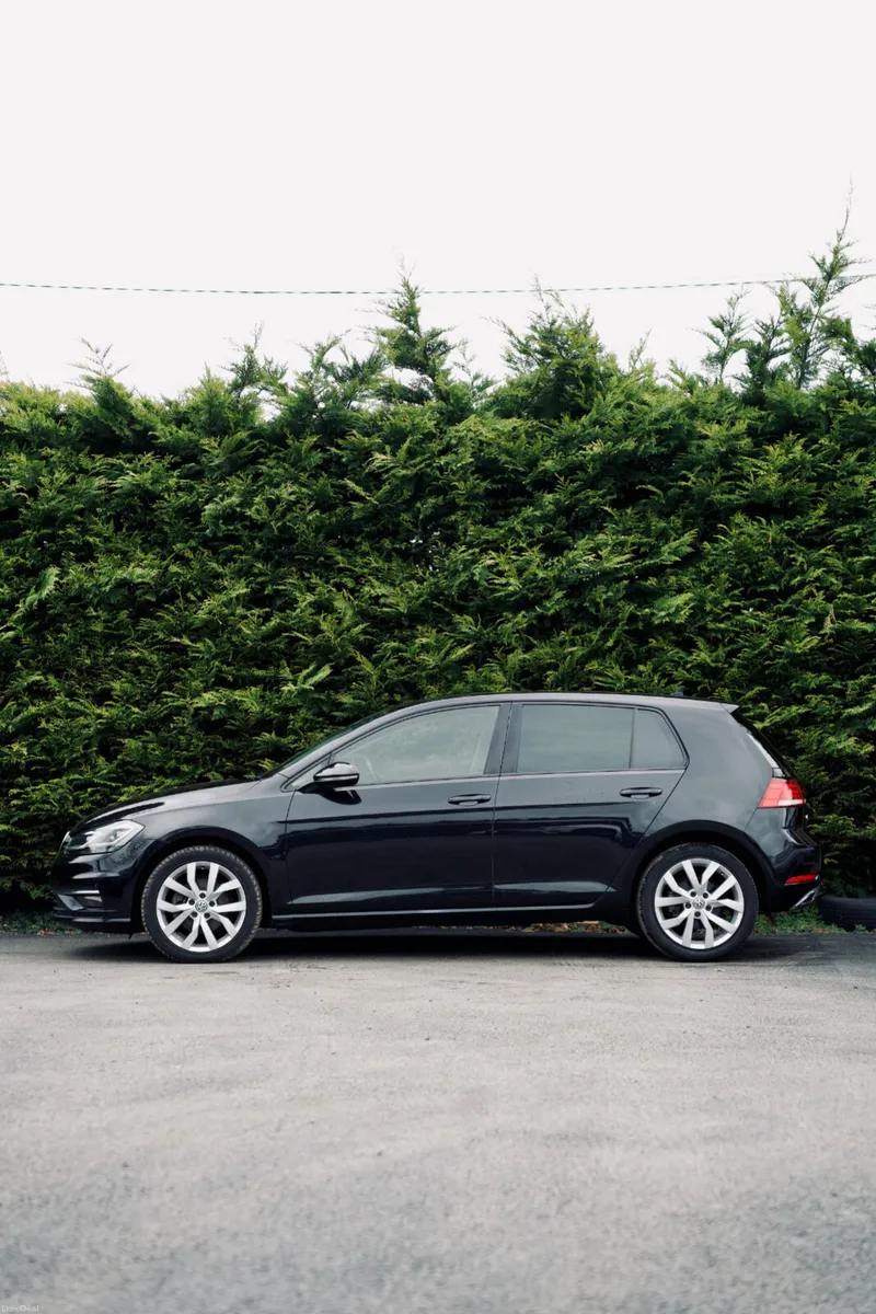 🌟Volkswagen Golf 1.5 TSI Highline 2018🌟 - Image 2