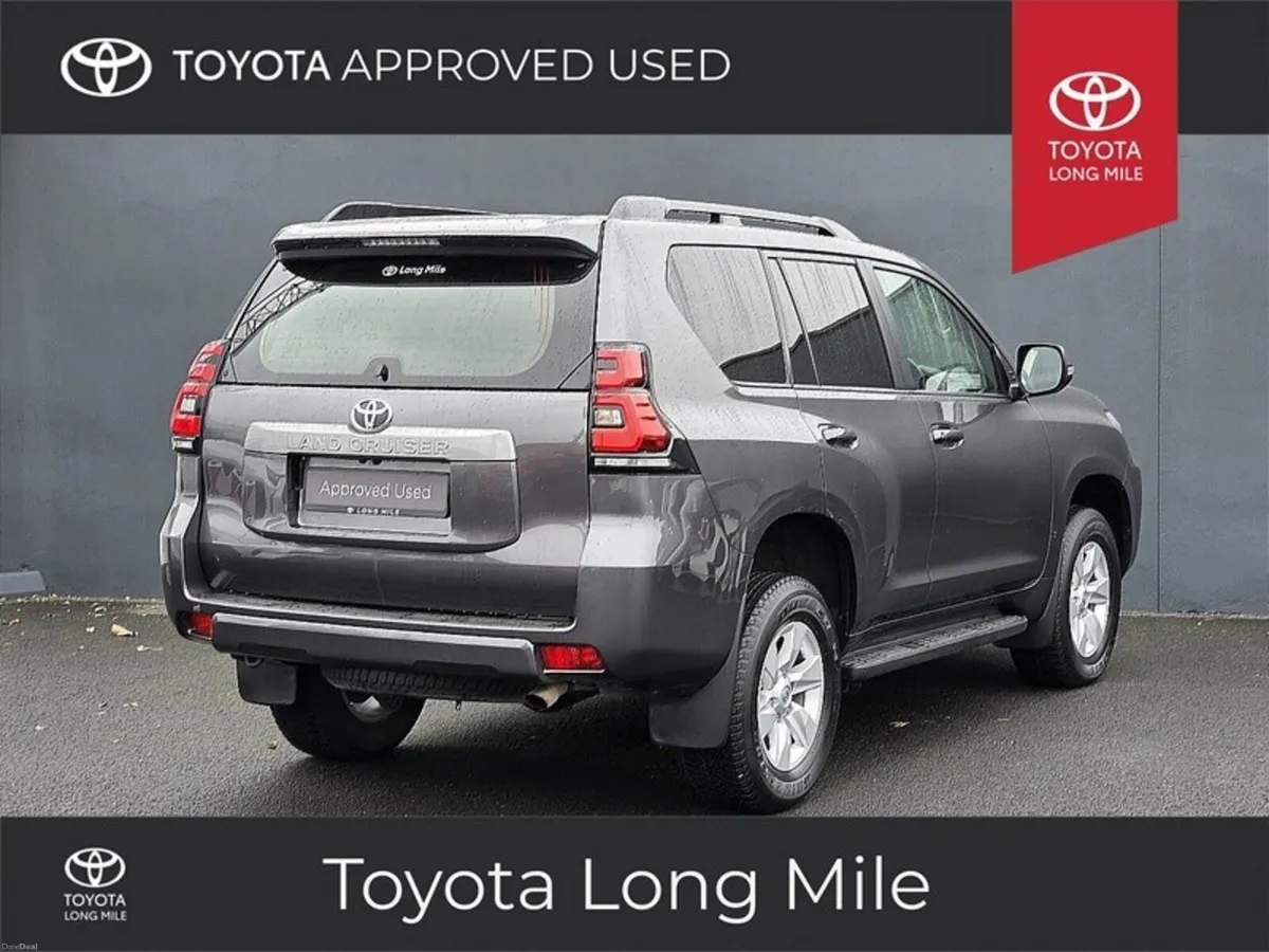 Toyota Land Cruiser 2.8 LWB Auto With Leather - Image 2