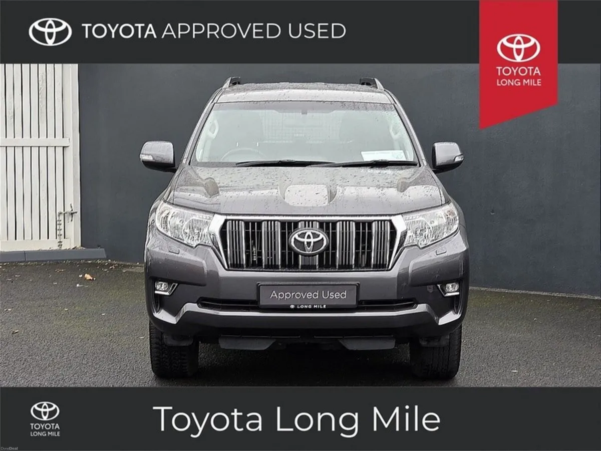 Toyota Land Cruiser 2.8 LWB Auto With Leather - Image 4