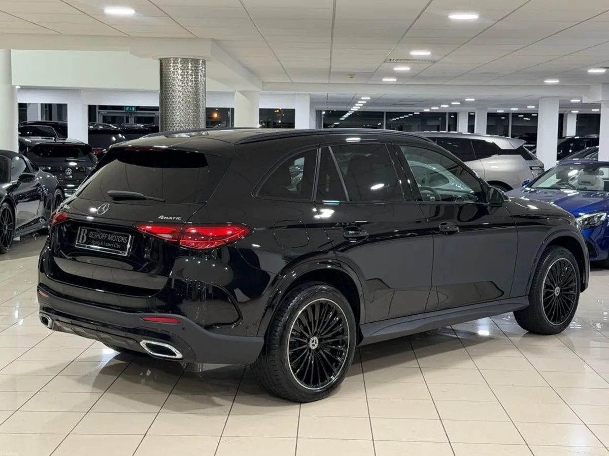 Mercedes-Benz GLC 300e 4MATIC URBAN EDITION=ONLY 6 - Image 3