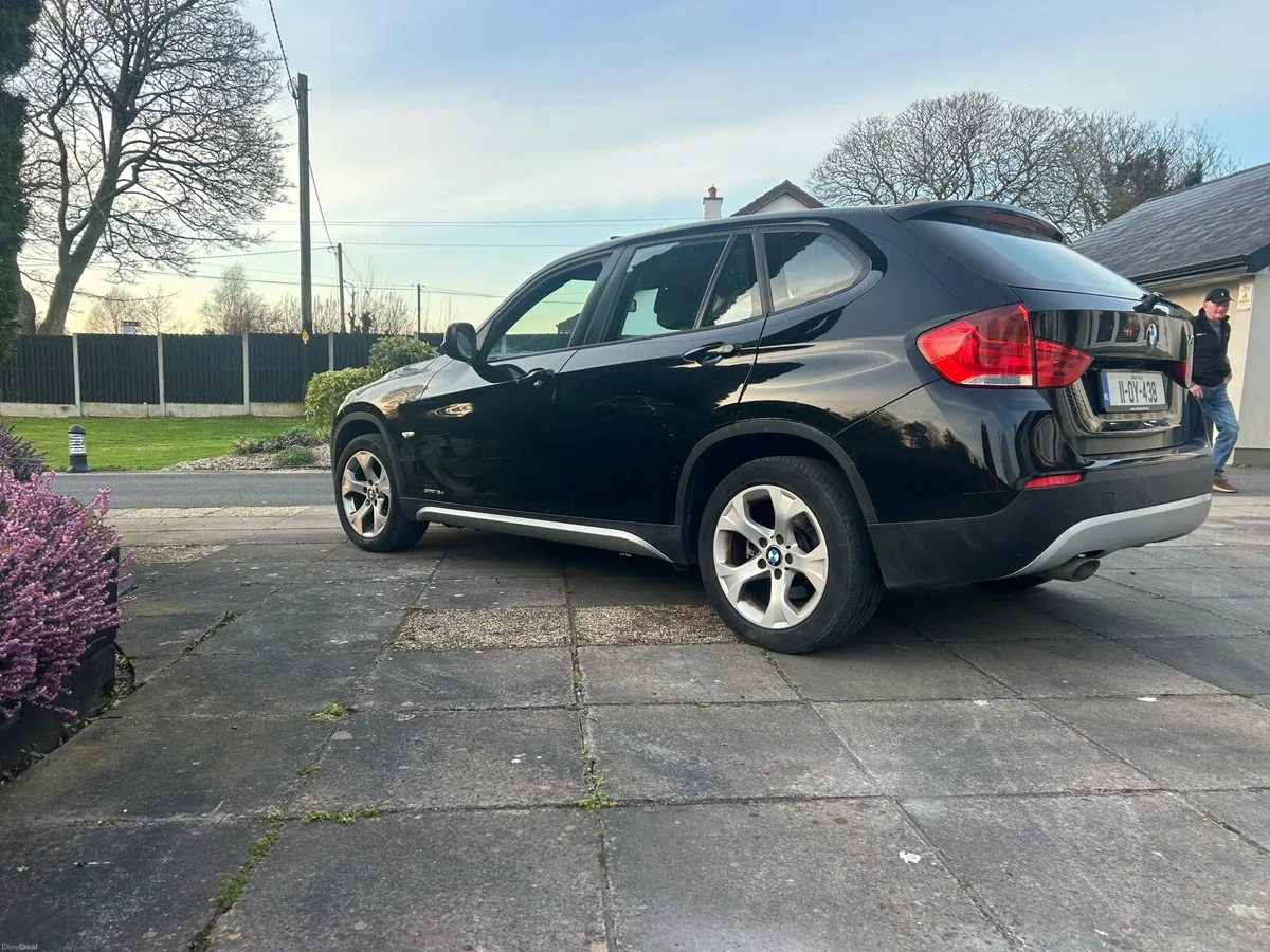 2011 BMW X1 - Image 4