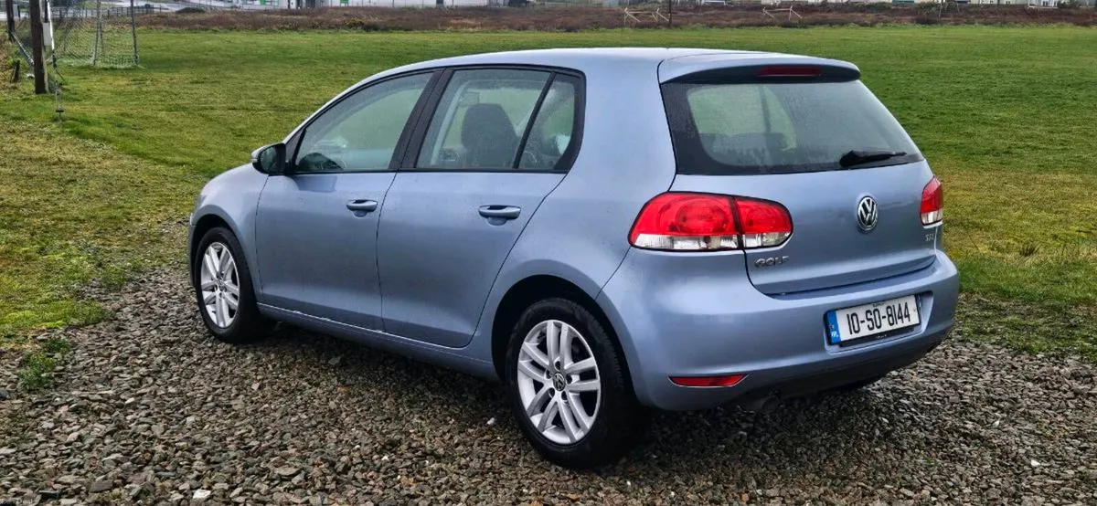 Volkswagen Golf - Image 4