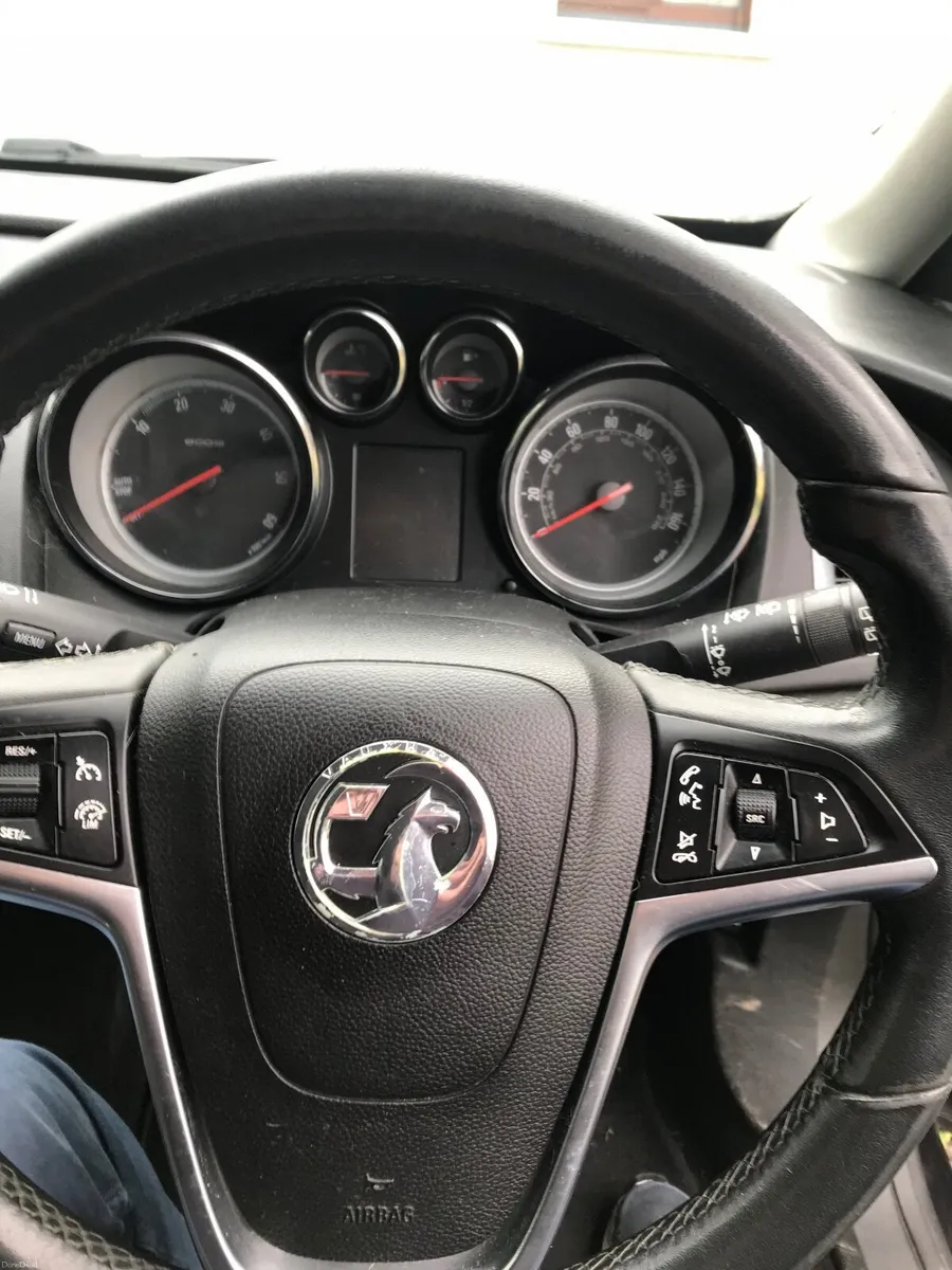 Vauxhall Astra 2013 - Image 3