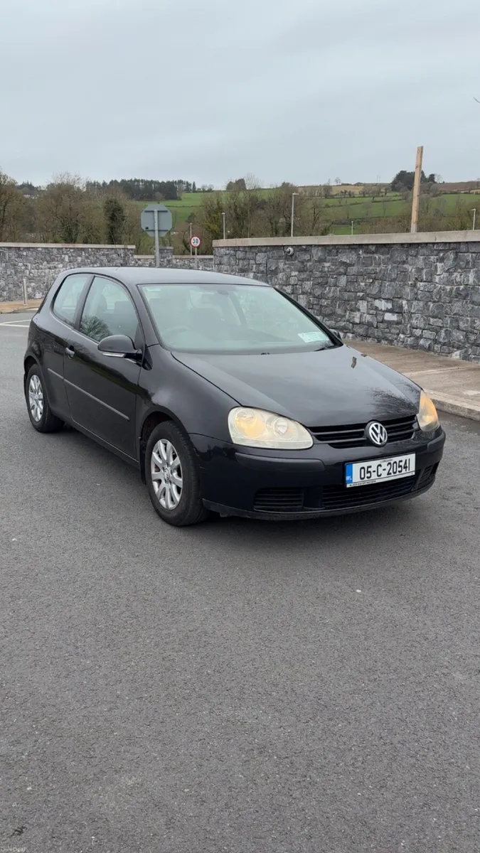Volkswagen Golf 2005 - Image 2