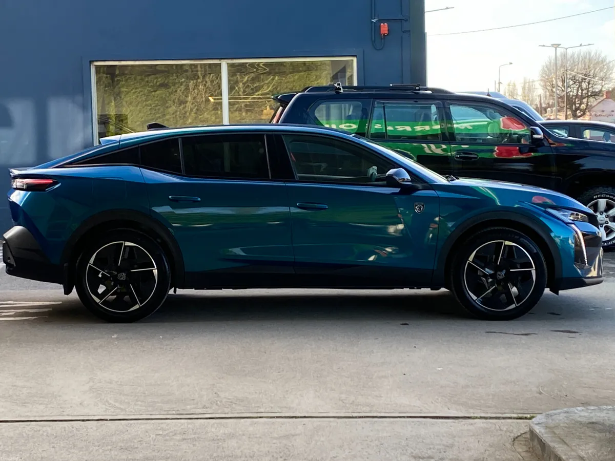 Peugeot 408 1.2 130bhp Auto GT - Image 2