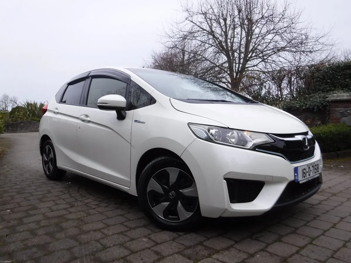 Honda Fit 1.5 AUTO HYBRID L-SPEC NCT 3/28 - Image 1