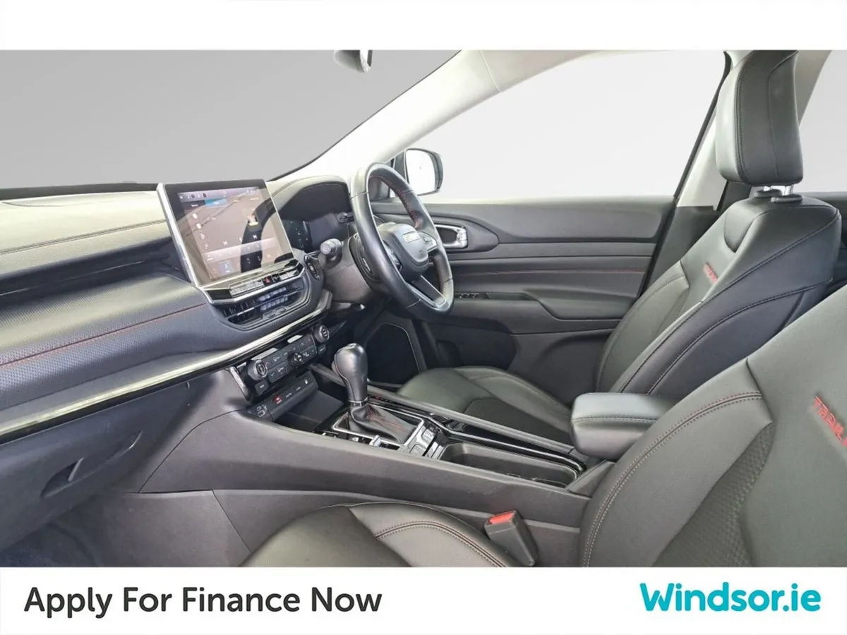 Jeep Compass Trailhawk  240 4xe T4 Gse 180 4WD DDC - Image 4