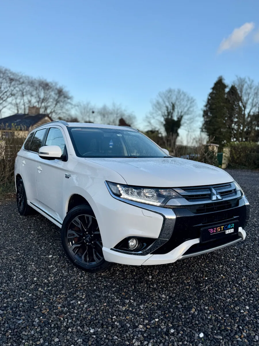 2015 Mitsubishi Outlander PHEV 2.0 MIVEC 4WD Auto - Image 1