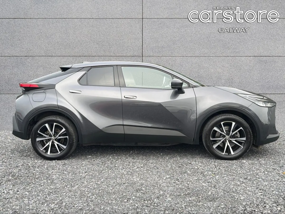 Toyota C-HR C-Hr Design Phev Auto  Design  223 VVT - Image 2