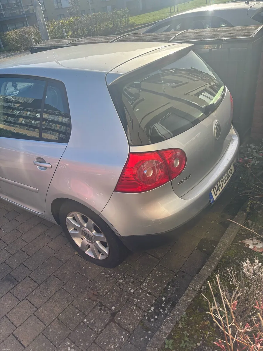 Golf 04 1.6 flat tires - Image 4