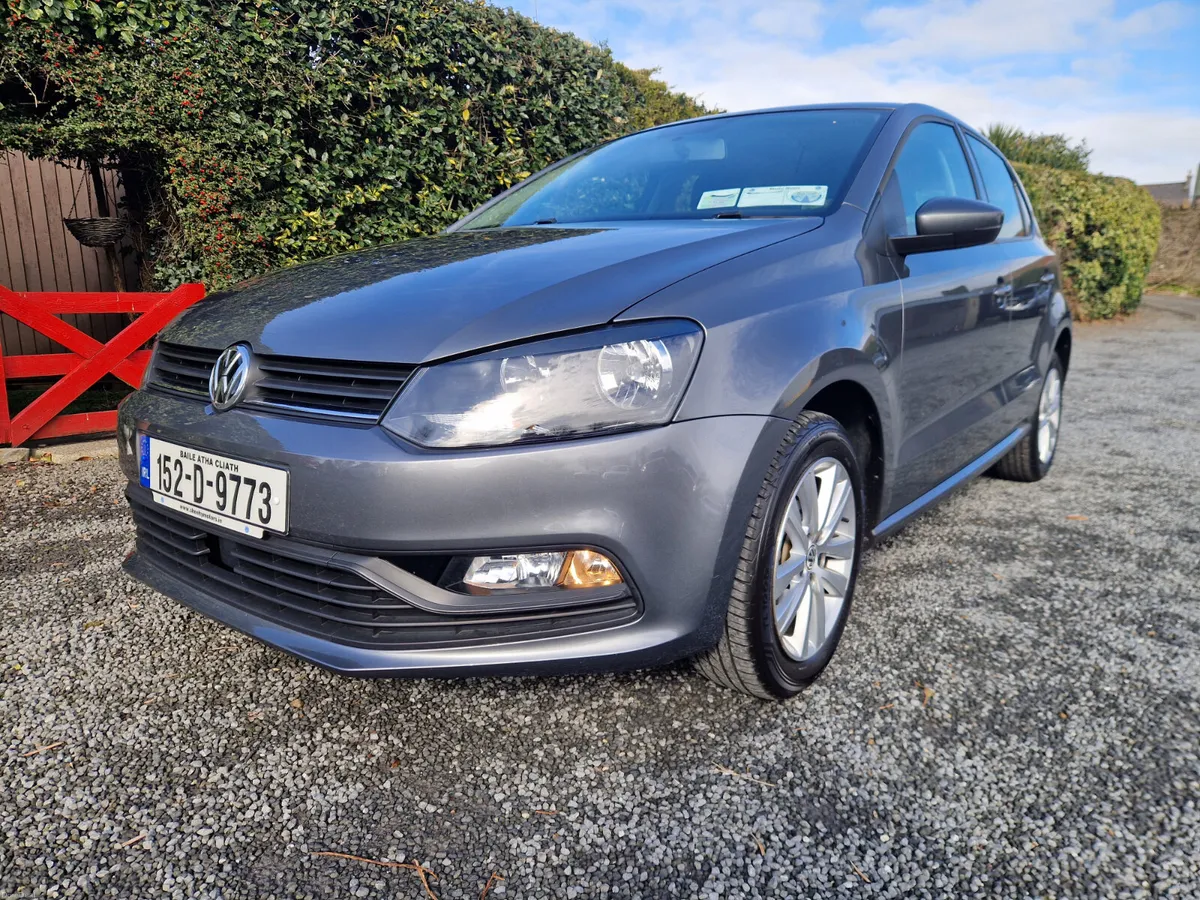 Volkswagen Polo 1.0 Trendline 2015 - Image 2