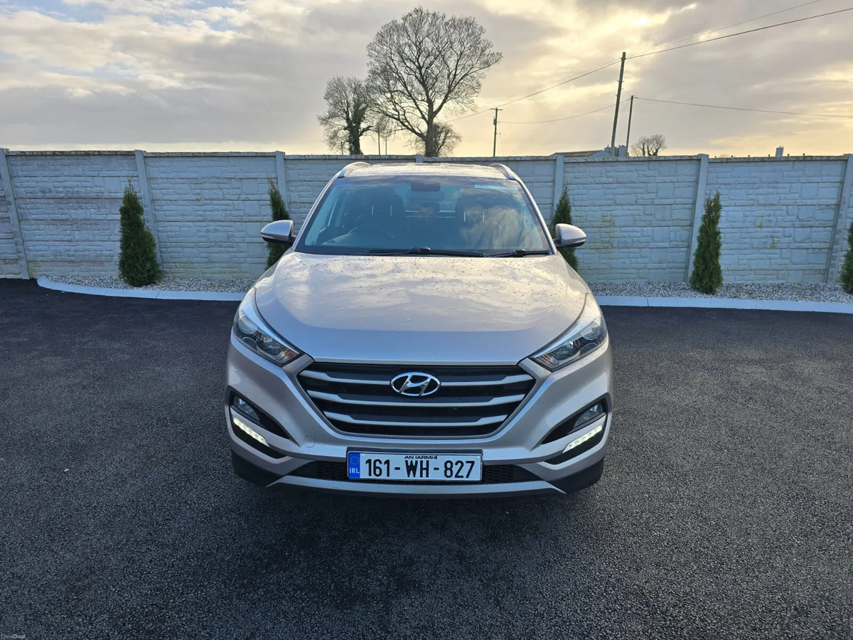 161 Hyundai Tucson  1.7 Diesel Executive Low Km - Image 1