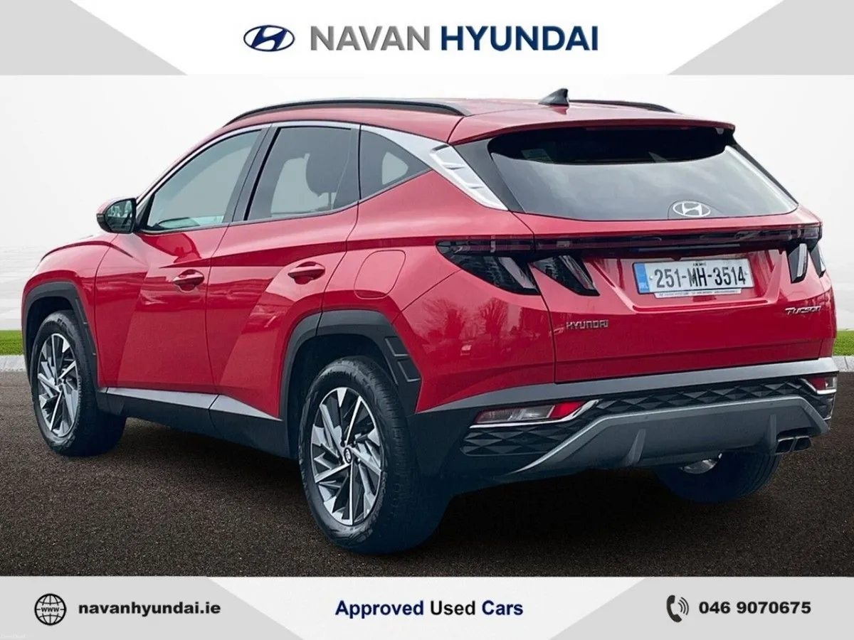 Hyundai Tucson 2WD Executive Plus *MANAGER SPECIAL - Image 6
