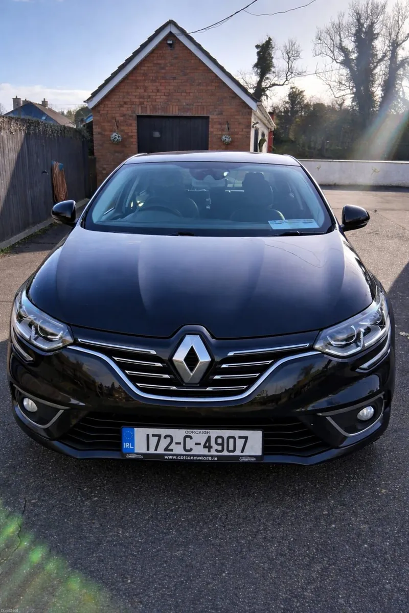 Automatic Renault Megane 2017 - Image 2