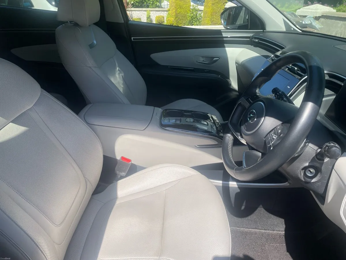 Hyundai Tucson 1.6 HEV petrol hybrid - Image 5