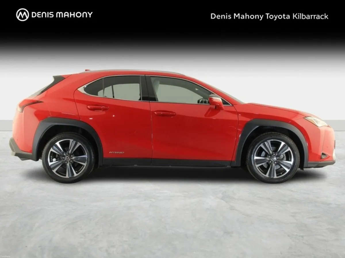 Lexus UX Dynamic - Image 3