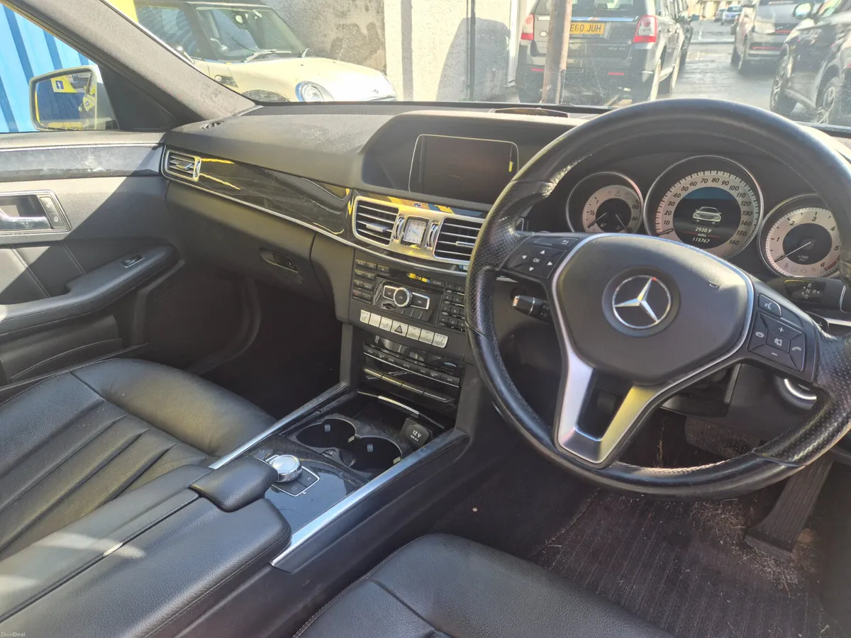 Mercedes-Benz E-Class 2013 - Image 2