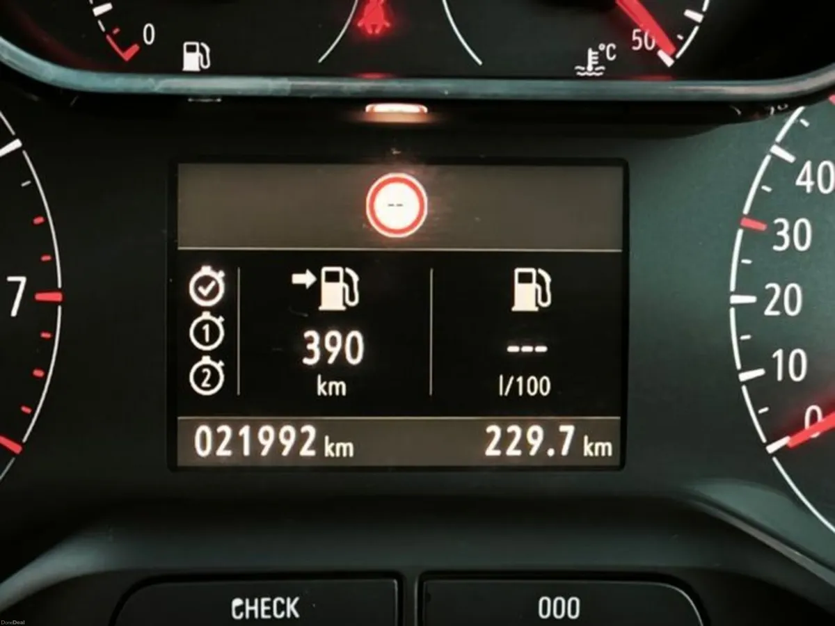 Opel Crossland X 2020 - LOW KMS - Image 3