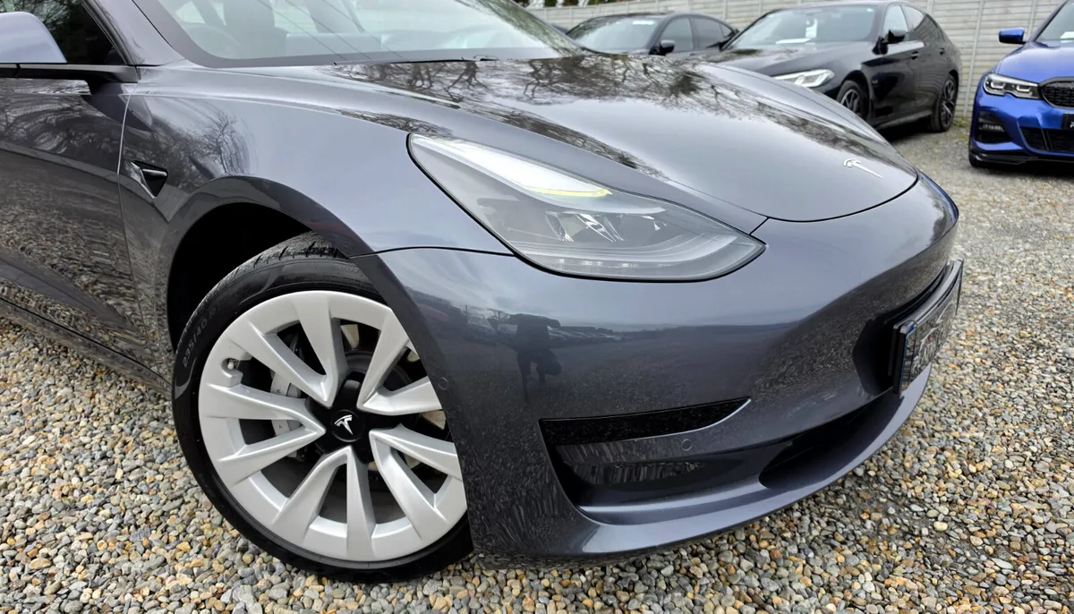 🔥 2022 Tesla Model 3 SR+ RWD - Image 3