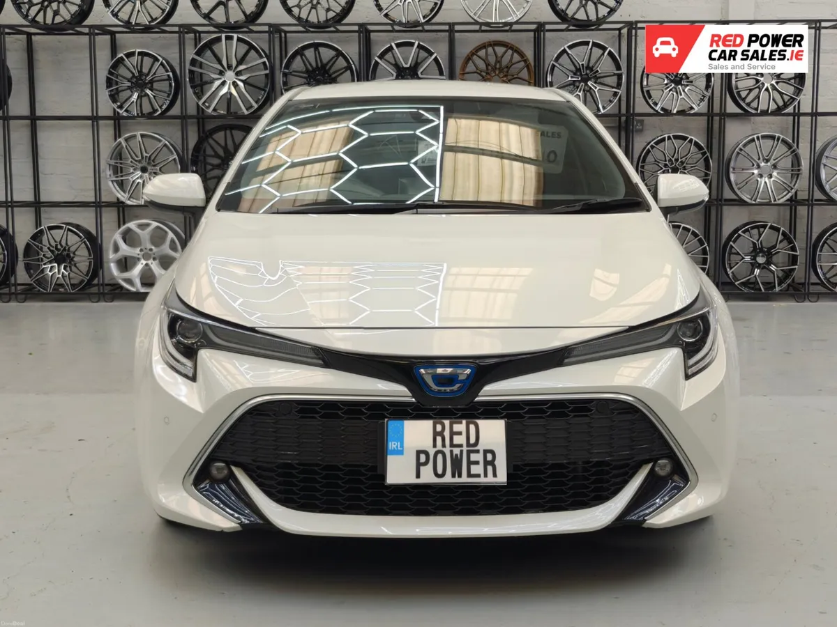 2019 Toyota Corolla Sport//Low kms - Image 3