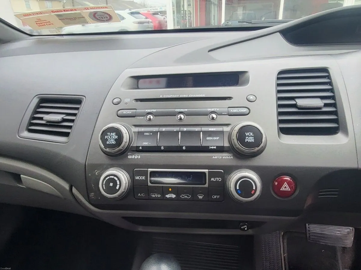 Honda Civic 1.3 Hybrid - Image 4