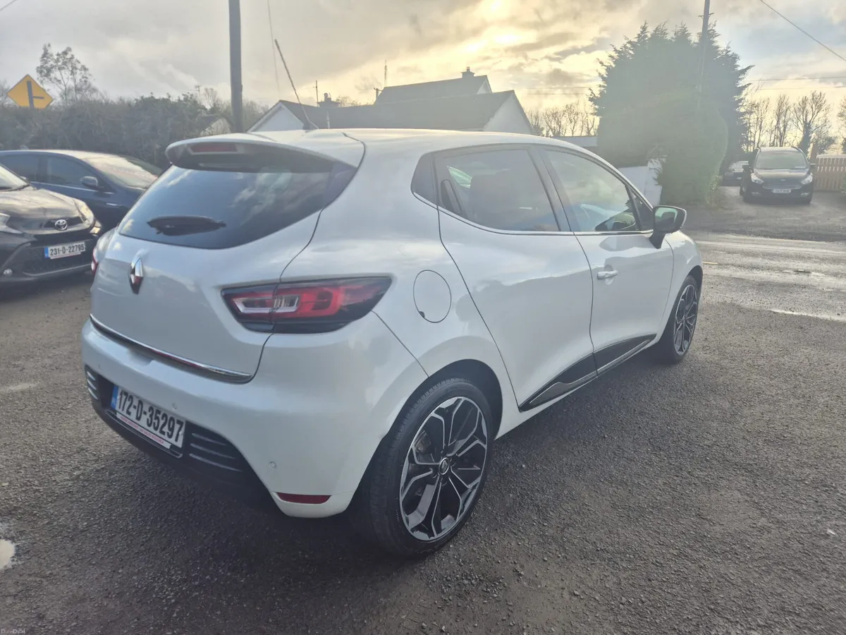 2017 RENAULT CLIO 1.2 PETROL AUTOMATIC - Image 2