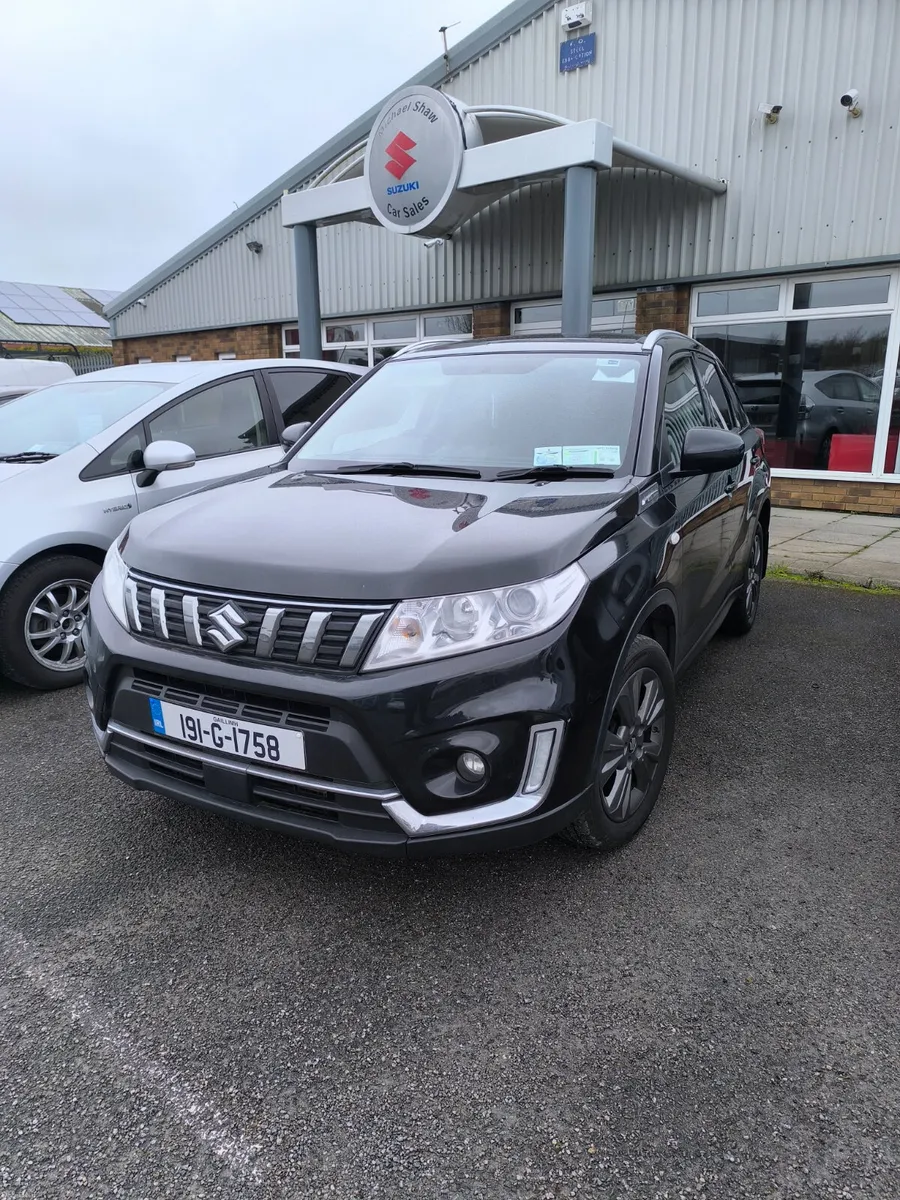 191 Suzuki Vitara  1.0 petrol.Low kilometres - Image 1