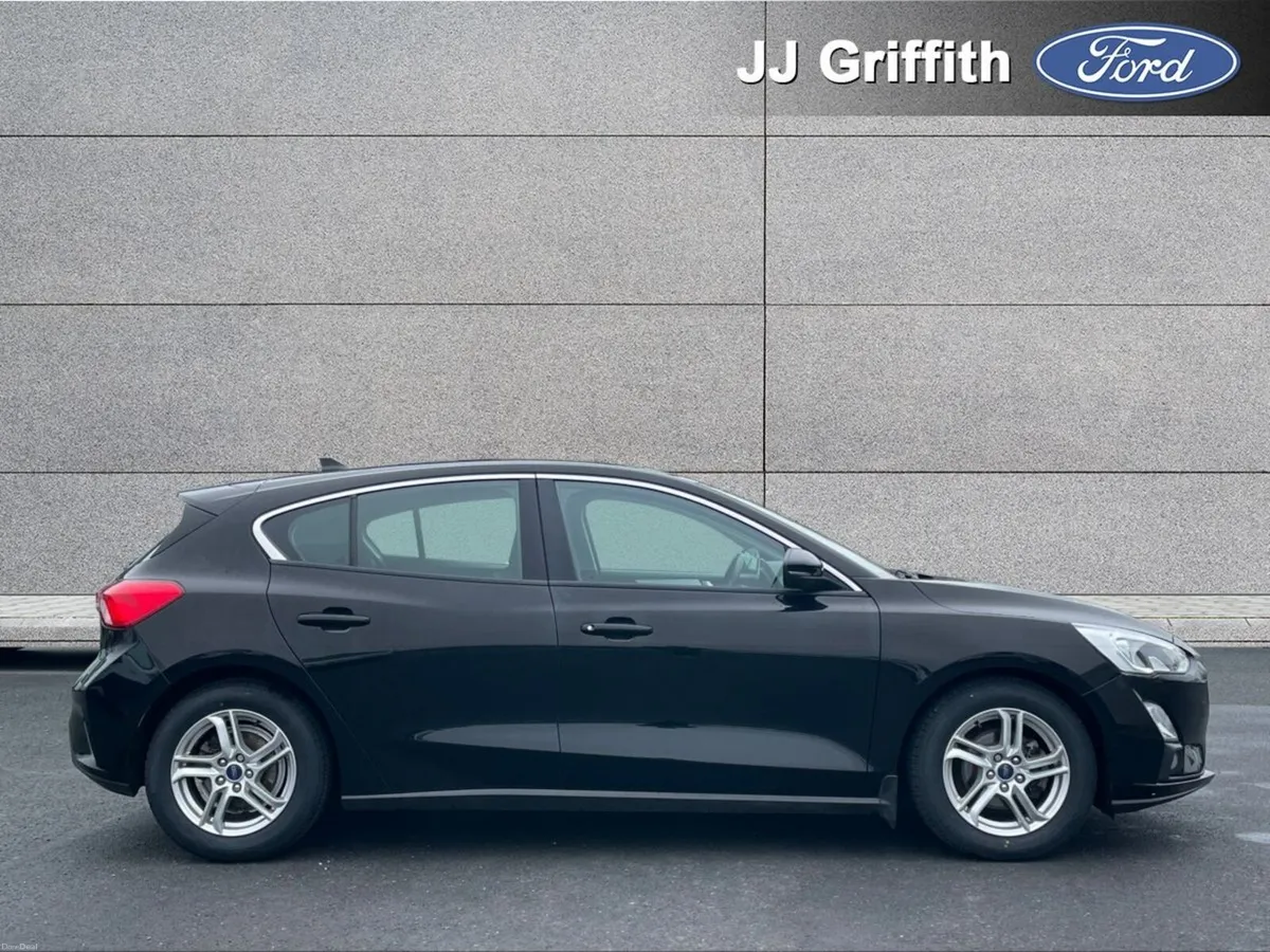 Ford Focus 1.0 EcoBoost 125PS Zetec - Image 3
